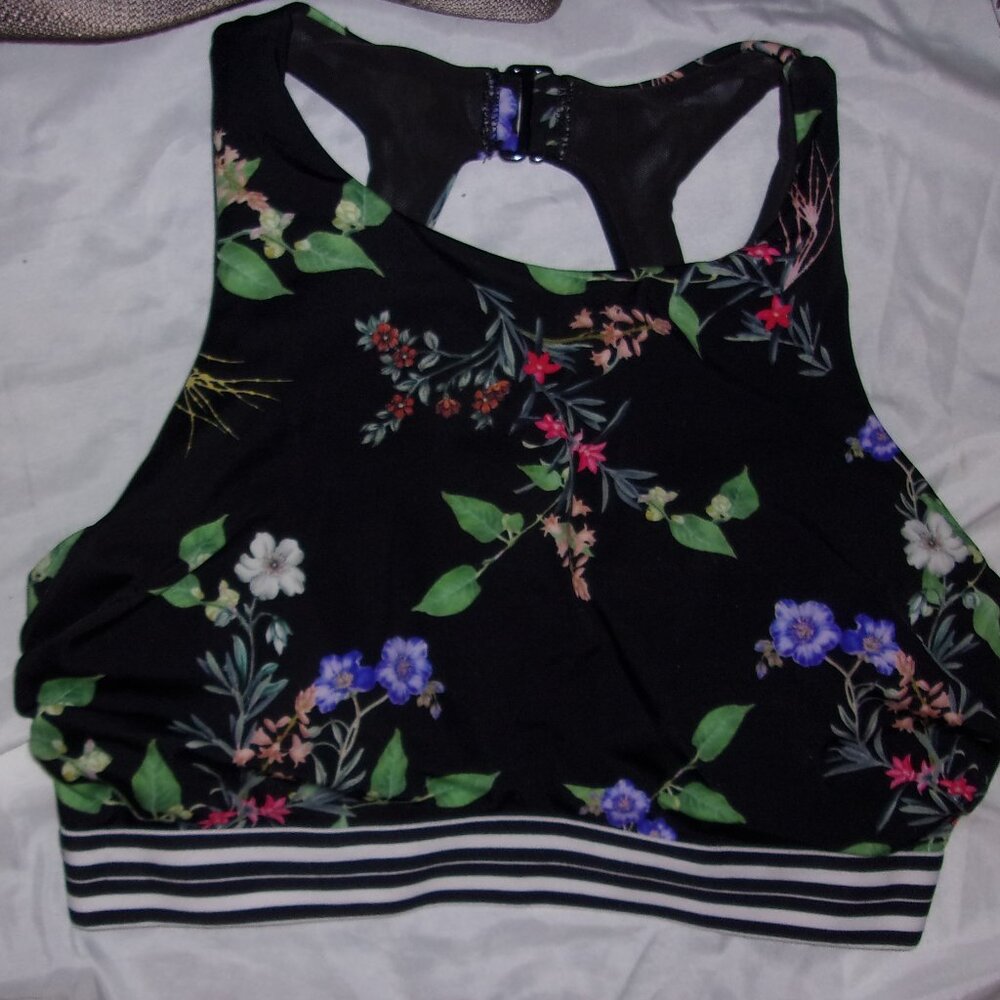 Athleta size 32 B / c 32b 32c balck bikini top swimming suit